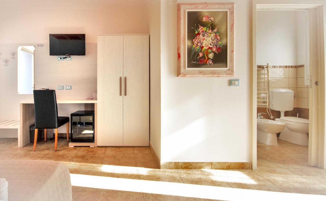 Il Sole Nel Mare - Lido Di Volano Bed & Breakfast Comacchio Exterior photo